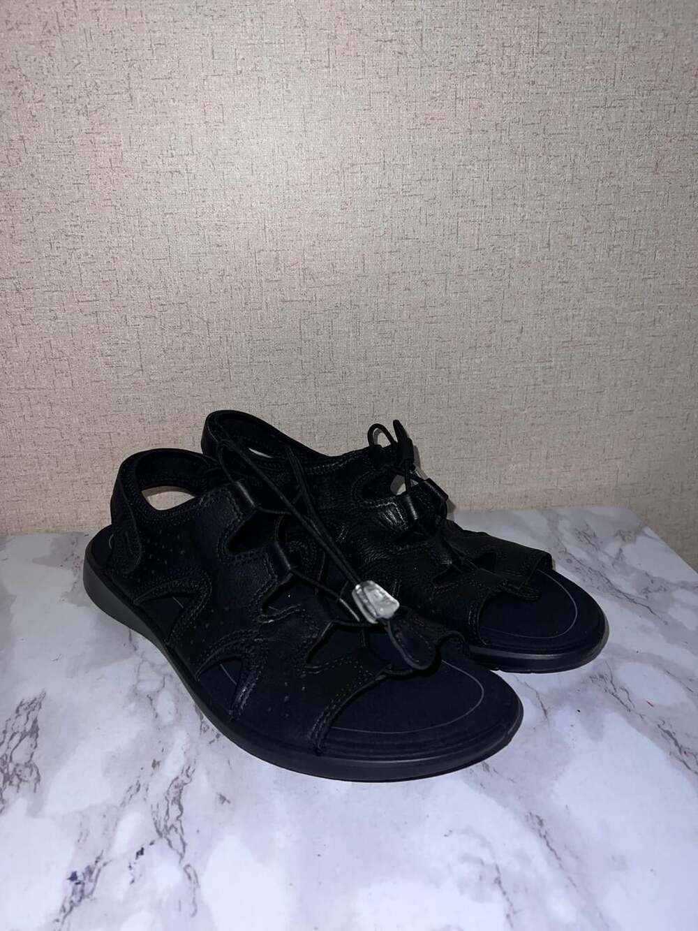 ECCO Bluma Toggle Sandal Size 9- / EU 40 Black Leather